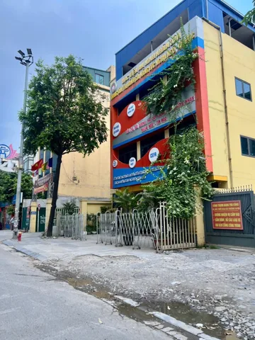 NHÀ MẶT NGÕ - PHÂN LÔ - VỈA HÈ Ô TÔ TRÁNH - KINH DOANH- ĐƯỜNG CHIẾN THẮNG - VĂN QUÁN - DT 35M / 7T / GIÁ HƠN 13 T.Ỷ