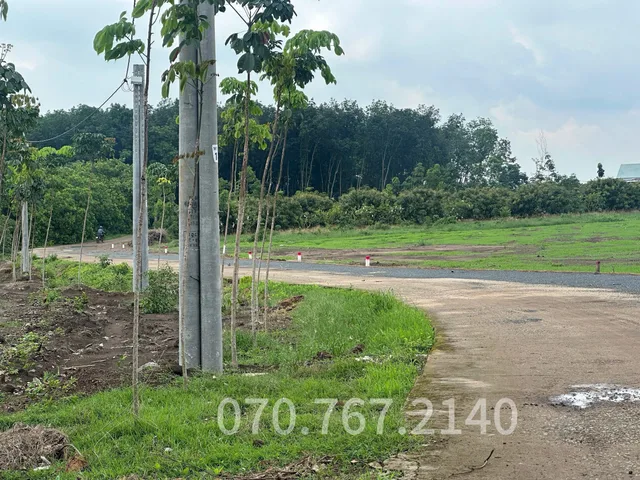 Bán Đất 1000m2 có sẵn 100 m2 thổ cư giá 420 triệu tại Đường DT756 Xã Minh Lập Thị xã Chơn Thành Bình Phước