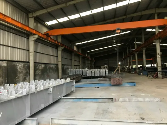Bán Kho, nhà xưởng 3000m2 có sẵn 300 m2 thổ cư giá 23 tỷ tại Xã Đức Hòa Thượng Huyện Đức Hòa Long An