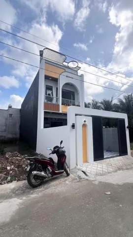 Bán nhà mới xây / 824 , Mỹ Hạnh Nam dt 125m2 , 1 lầu , 4pn, 3wc giá 3,4 tỷ