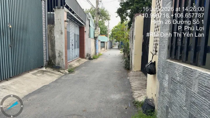 Bán đất tặng nhà trệt lầu sổ hoàn công ngang 8,6m nở hậu sát bên KDC Hiệp Thành 1-1/Đường số 1 cách chợ 50m,Hiệp Thành cũ (phường Phú Lợi-TP.HCM)