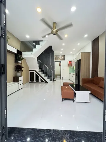 BÀ HOM - DT 52M2 - GIÁ 4.968 TỶ - 2 TẦNG Nhà Đẹp FULL NỘI THẤT