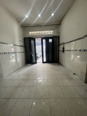 BÀ HOM - DT 57M2 - GIÁ 4.4 TỶ - NỞ HẬU ĐẸP