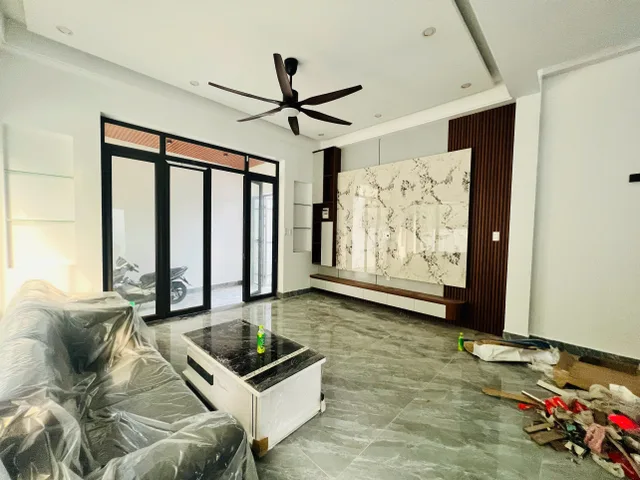 🏡 BÁN NHÀ XÂY MỚI THÔN 6 BẮC SƠN – AN DƯƠNG 73m² chỉ có 2,69 tỷ
LH 0979087664