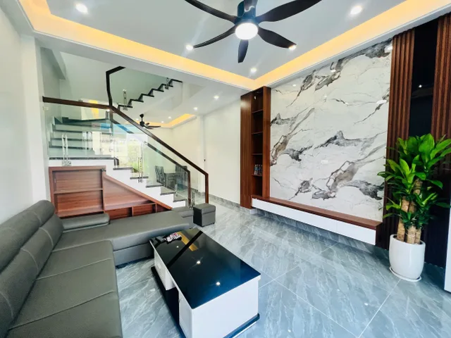 BÁN NHÀ 3 TẦNG XÂY MỚI ĐỘC LẬP – THÔN 6 BẮC SƠN, AN DƯƠNG 52m² chỉ: 2,48 tỷ
LH 0979087664