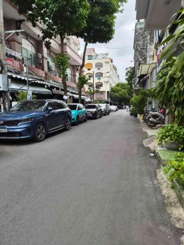 Bán Nhà 4 Tầng Đường Lý Thường Kiệt  Phường Phú Thọ