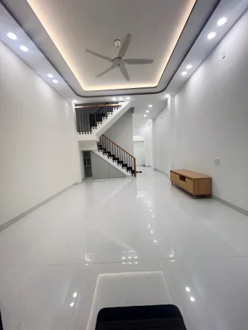 Chủ Giảm 200 Triệu! Bán Gấp Nhà Mới 4 Tầng Tỉnh Lộ 10, Bình Tân – 50m² – Xe Hơi Ngủ Trong Nhà – Hẻm 6m – 6PN Chỉ 5.9 Tỷ