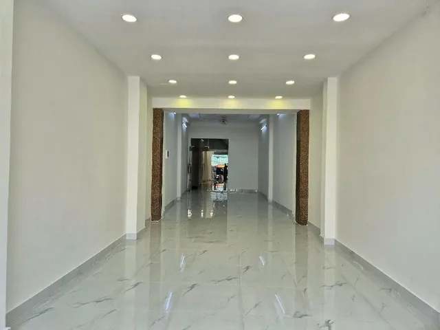 MẶT TIỀN  CHỢ KD SẦM UẤT BÙI MINH TRỰC - Q8 - 4 TẦNG -HOÀN CÔNG ĐẦU ĐỦ - THU NHẬP 35/THÁNG -  18,5 TỶ