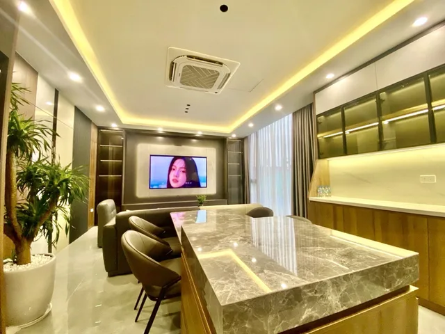 🌹 SIÊU PHẨM LONG BIÊN: NHÀ 6 TẦNG THANG MÁY - VỊ TRÍ ĐẮC ĐỊA - CÁCH 1 NHÀ RA OTO 🌹