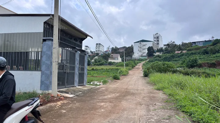 Bán Đất 112m2 có sẵn 70 m2 thổ cư giá 1 tỷ tại Đường Nguyễn Tri Phương Thị trấn Liên Nghĩa Huyện Đức Trọng Lâm Đồng