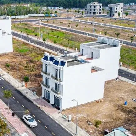 Nhà phố 70m2 chỉ 1 tỷ 539 triệu ngay Khu công nghiệp VSIP 2, Hồ Chí Minh.
