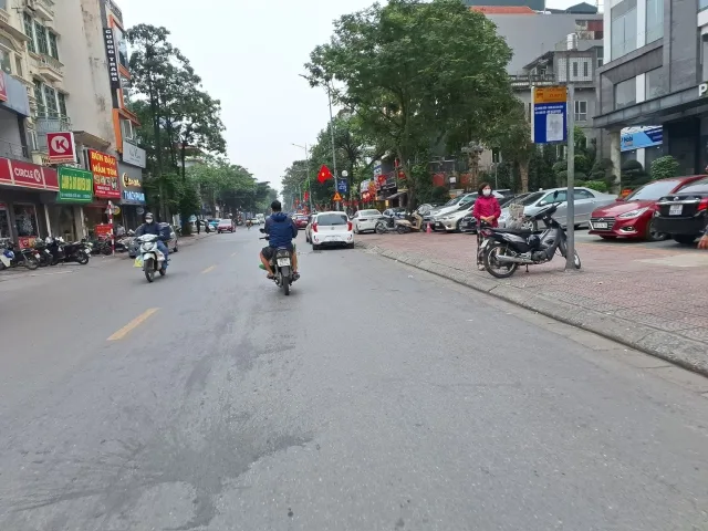 Giảm 3 tỷ!!! Bán nhanh nhà xây mới Nguyễn Sơn 76m2, 6t, mt 4.5m, giá 20.5 tỷ, kinh doanh.
