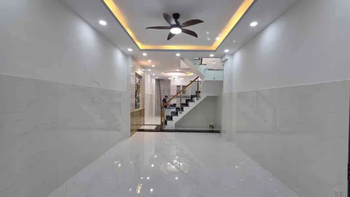 Chủ Giảm Gấp 300Tr! Bán nhà 2 tầng 54m² Đường Số 8B, Gần Chợ Bình Long, Giá Chỉ 5.98 Tỷ
