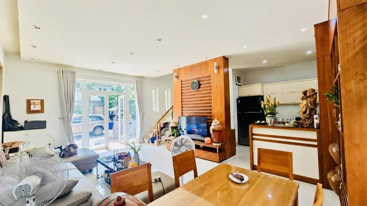 BÁN NHÀ PHỐ COMPOUND KHANG ĐIỀN - GẦN LIÊN PHƯỜNG GLOBAL CITY - 131M² - 3 TẦNG - CHỈ 17.2 Tỷ