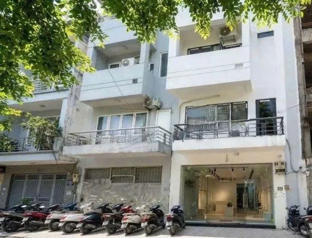 Cho thuê Nhà KĐT Nam La Khê -Hà Đông 75M² 4,5 Tầng 6 Ngủ - Nội Thất CB - Đường Ô Tô Tránh - Ở, Kinh Doanh VP...- Giá Thuê 20tr