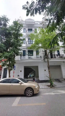 Cho thuê nhà Liền Kề KĐT Kiến Hưng - Hà Đông 76M² 4 Tầng 6 Ngủ - Nội Thất CB - Đường Ô Tô Tránh - Kinh Doanh VP...