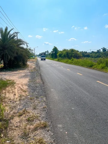 [H2650*] Bán xưởng mặt tiền Thanh Niên Hóc Môn – Đất vuông 300m2 thổ cư, giá 10.x tỷ