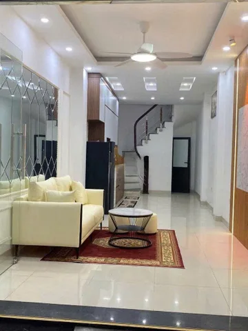 Cho thuê nhà Ngõ Trạm Điện Ba La - Hà Đông 40M² 4 Tầng 5 Ngủ - Full Nội Thất - Giá Thuê 12tr