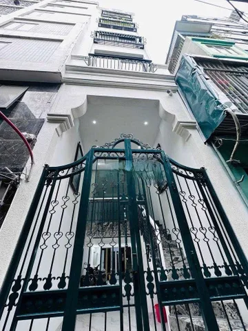 Cho thuê Nhà Ngõ 231 Khâm Thiên 45M² Cho Thuê 4 Tầng - Thông Sàn - Thang Máy - Kinh Doanh VP, Showroom,,,, Giá Thuê 30tr
