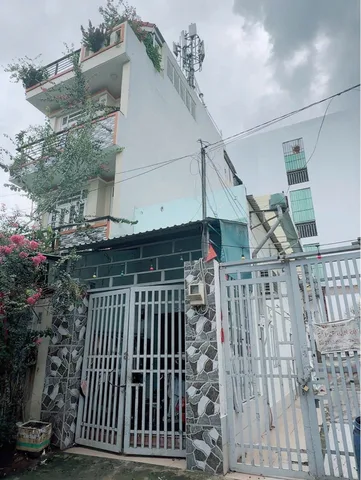 Bán Đất 80m2 có sẵn 80 m2 thổ cư giá 6 tỷ tại Đường Lò Lu Phường Trường Thạnh Quận 9 TP. Hồ Chí Minh