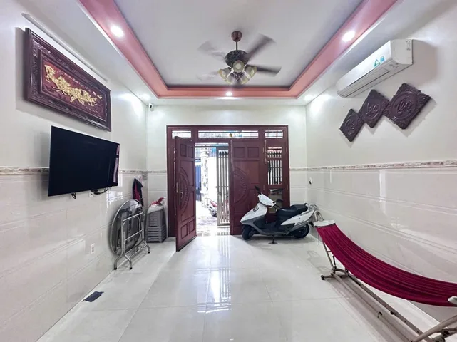 🏡 NHÀ ĐẸP PHÚ NHUẬN – SÁT MẶT TIỀN NGUYỄN ĐÌNH CHÍNH