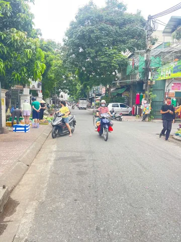 Bán Siêu phẩm Thanh Am Trung Tâm Long Biên 76m2 nhỉnh 2xx tỷ