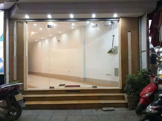 Cho thuê Nhà Mặt đường Tố Hữu - Thanh Xuân 33M² 5 Tầng - Kinh Doanh Đỉnh - Giá Thuê 16tr