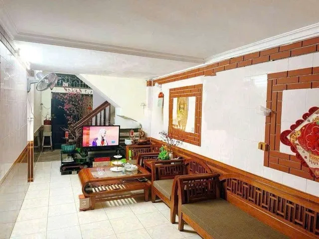 Cho thuê Nhà Đồng Xa - Mai Dịch - Cầu Giấy 45M² 3 Tầng 2 Ngủ - Nội Thất CB - Giá Thuê 9tr