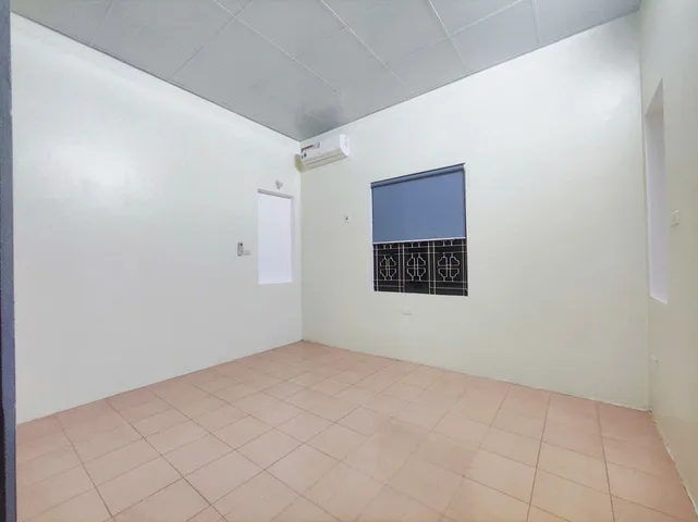 ĐỘI CẤN, VẠN BẢO, BA ĐÌNH, NHÀ ĐẸP Ở LUÔN, GẦN PHỐ, SÂN RỘNG TRƯỚC NHÀ