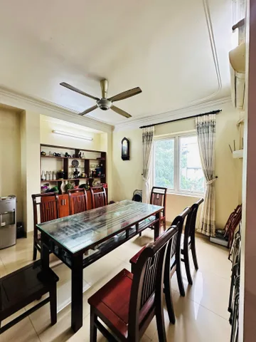 Bán Nhà riêng 45m2 có sẵn 45 m2 thổ cư giá 8.8 tỷ tại Đường Cầu Giấy Phường Dịch Vọng Quận Cầu Giấy Hà Nội