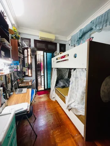 Bán Nhà Kim Giang. Hoàng Mai. Ô Tô. DT 40m2. MT 3.2m. 4 Tầng. Giá 8.76 Tỷ.