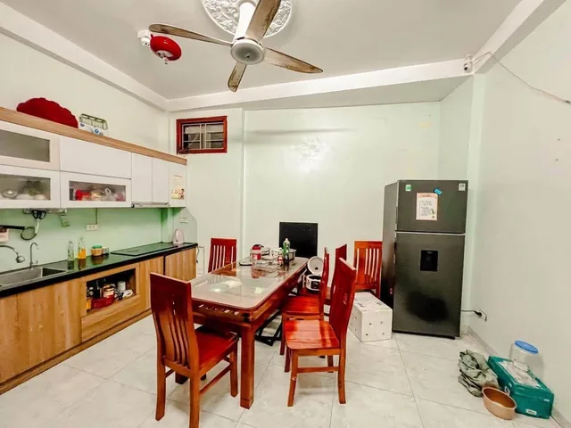 Bán Nhà Yên Hòa Cầu Giấy 41m², MT 3.6m, 5 Tầng, 6PN, Ô Tô Cách 20m, Giá 10.7 Tỷ
