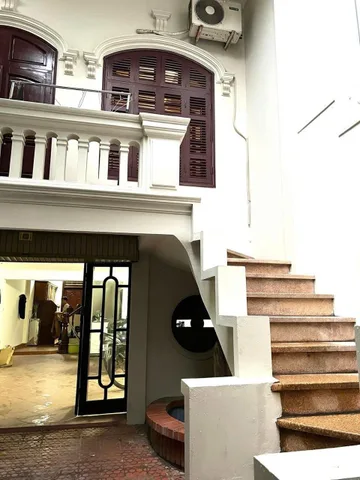 Cho thuê Nhà  Mặt Đường Nguyễn Khang -Cầu Giấy 100M² 4 Tầng 4 Ngủ kk - Kinh Doanh VP, Showroom... Giá Thuê 35tr