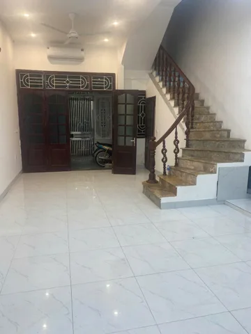 Cho thuê Nhà Ngõ 14 Phan Đình Giót - Hà Đông 51M² 3 Tầng 4 Ngủ - Nội Thất CB - Ô Tô Đỗ Cửa - Giá Thuê 14,5tr - Nhận Nhà Ngay