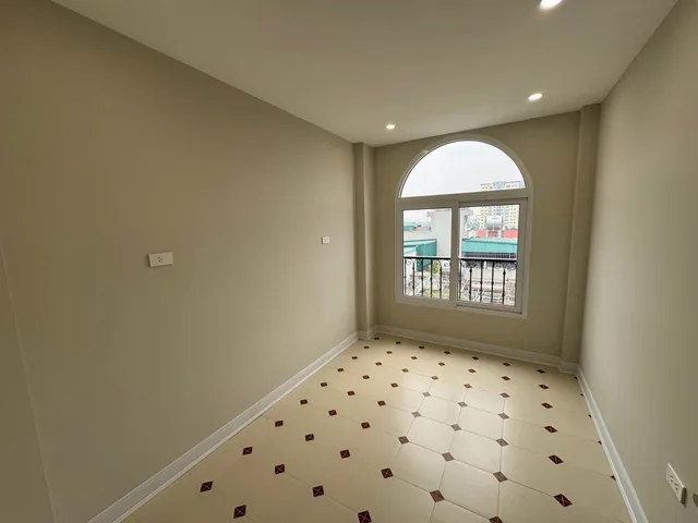 Bán Nhà riêng 45m2 có sẵn 45 m2 thổ cư giá 13.3 tỷ tại Đường Ngô Gia Tự Phường Đức Giang Quận Long Biên Hà Nội
