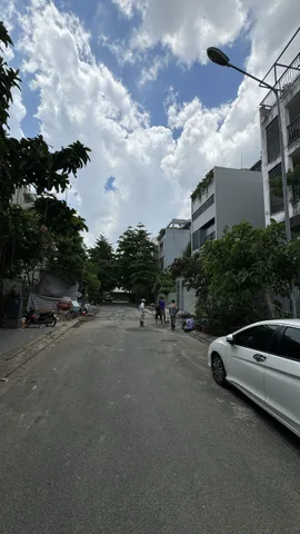 Gần Đại học Văn Lang, bán đất đường 12m Đặng Thùy Trâm P13 Q. BT, 4,3x19m sổ vuông, chỉ 12,x tỷ TL