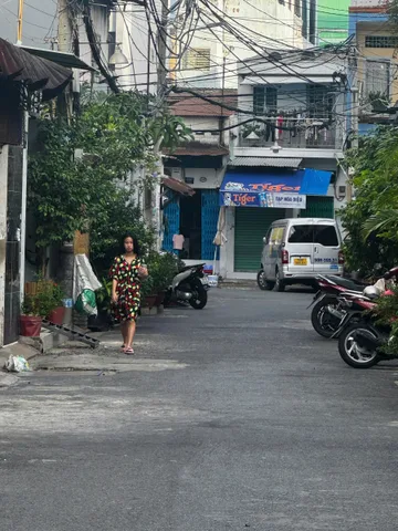 NHÀ VIP GIÁP QUẬN 11, NGAY KHU LÊ NGÃ , 3PN, 3 TẦNG MỚI Ở NGAY CHỈ 8 ĐỒNG NHỈNH