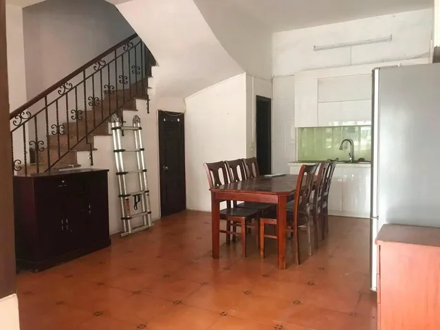 Cho thuê Nhà  Ngõ 28 Xuân La -Tây Hồ 65M² 4 Tầng 4 Ngủ - Nội Thất CB - Vừa Ở, Vừa Kinh Doanh - Giá Thuê 20tr - Nhận Nhà Ngay