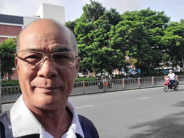 Căn nhà quá đẹp giá cả nhẹ nhàng vị trí rất tốt thuận lợi cho việc kinh doanh buôn bán