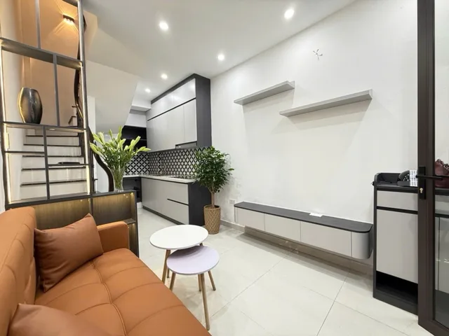 ✅ Nhình 6 Tỷ, Nhà Đẹp Phố Giảng Võ, 15m Ra Mặt Phố, 4 Tầng, SĐCC, Không QH, Ở Luôn