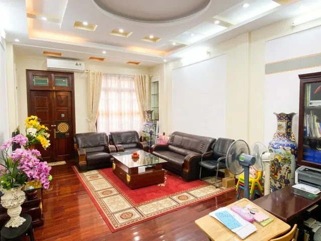 CẦN BÁN GẤP NHÀ HOÀNG VĂN THÁI, LÔ GÓC - DT 62M², VỈA HÈ ÔTÔ TRÁNH, MT 5,4m, CHỈ 20.5 TỶ.
