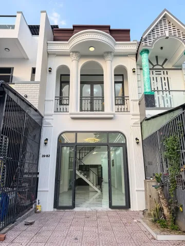 BÁN NHÀ 1 TRỆT 1 LẦU - NHÀ XÂY KIÊN CỐ - ĐƯỜNG B2 KHU DÂN CƯ PHÚ AN - NẰM ĐẦU KHU