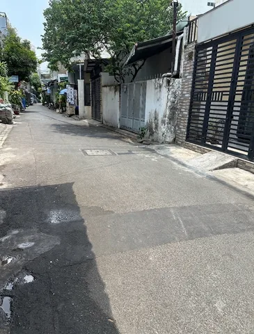 BÁN NHÀ TRUNG TÂM TÂN BÌNH – 67M² – NGANG 4.5M – HẺM XE HƠI THÔNG – GIÁ TỐT