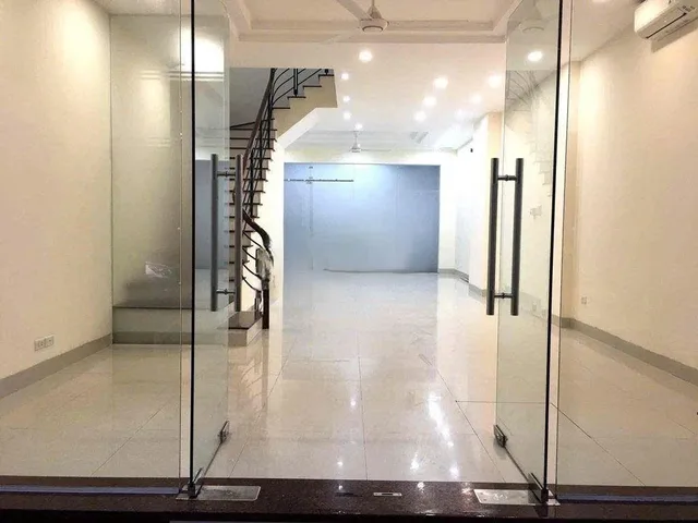 Cho thuê Nhà  Liền Kề KĐT Bộ Công An Bắc Hà Tower -Phường Trung Văn Quận Nam Từ Liêm 80,5M² 3,5 Tầng 7 Ngủ - Đường Ô Tô Tránh - Ở, Kinh Doanh VP, Showroom... Giá Thuê 40tr