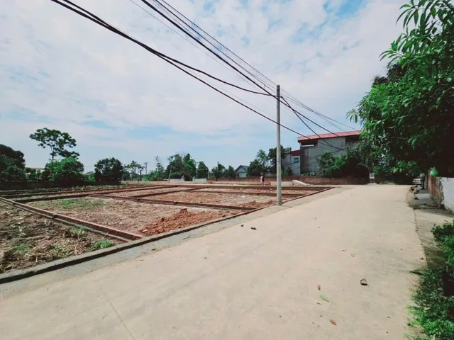 Bán 3 lô Ở gần chợ Đa Hội giá 1 tỷ 850 triệu,có bán lẻ từng lô
