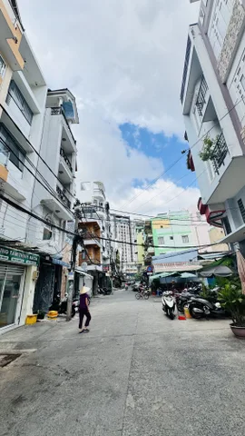 BÁN NHÀ 5 TẦNG 4 PHÒNG NGỦ ĐƯỜNG SỐ 11M QUẬN 4