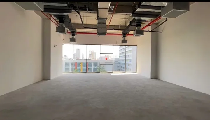 Cho thuê Mặt bằng kinh doanh 78.75m2 giá 35 triệu/tháng tại Tầng 4, khu Trung tâm thương mại tòa Rox Tower Goldmark City, 136 đường Hồ Tùng Mậu, Phường Phú Diễn, Hà Nội