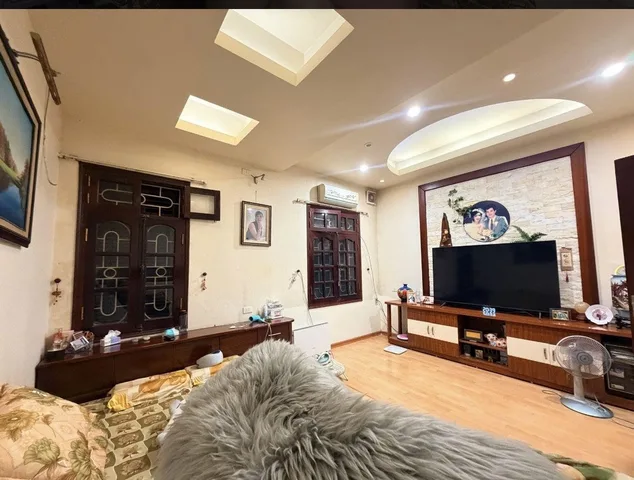 Bán Nhà riêng 36m2 có sẵn 36 m2 thổ cư giá 13.3 tỷ tại Đường Tôn Đức Thắng Phường Ô Chợ Dừa Quận Đống Đa Hà Nội