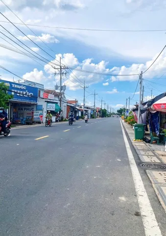 Bán Nhà riêng 124m2 có sẵn 123 m2 thổ cư giá 2.3 tỷ tại Đường Tỉnh Lộ 7 Xã Phước Thạnh Huyện Củ Chi TP. Hồ Chí Minh