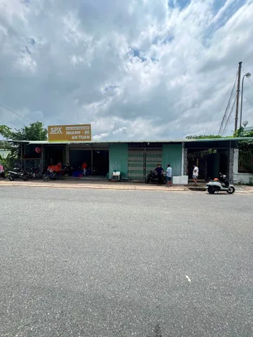 Bán Nhà riêng 800m2 có sẵn 800 m2 thổ cư ODT giá 8.8 tỷ tại Đường Đinh Thiếu Sơn Phường 7 Thành phố Tân An Long An ( 2 sổ)